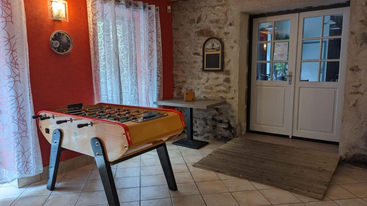 Chambres D'Hotes Les Lits Des Fees 圣弗洛雷 外观 照片